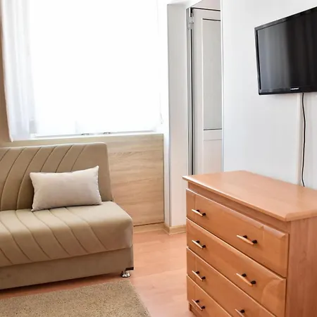 Family Apolonia Hotel 3*