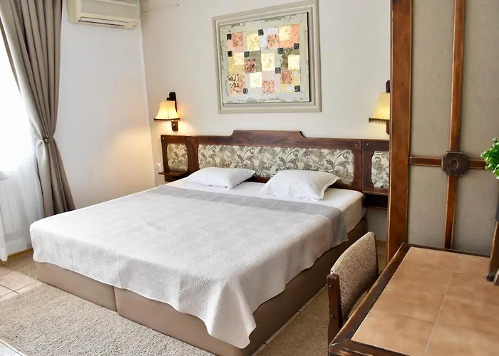 Family Apolonia סוזופול