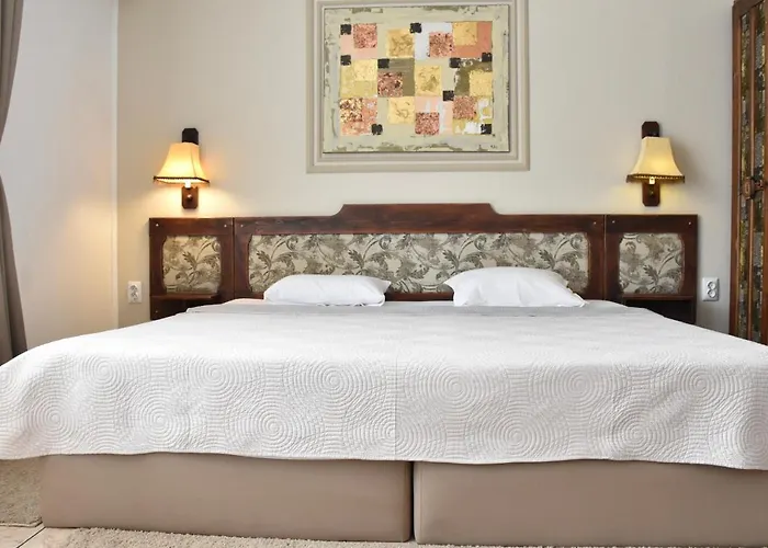 Family Apolonia 3* ソゾポル