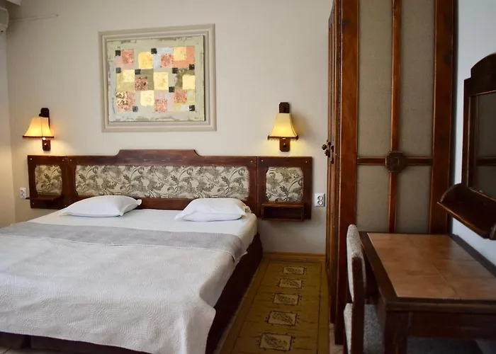 Family Apolonia סוזופול