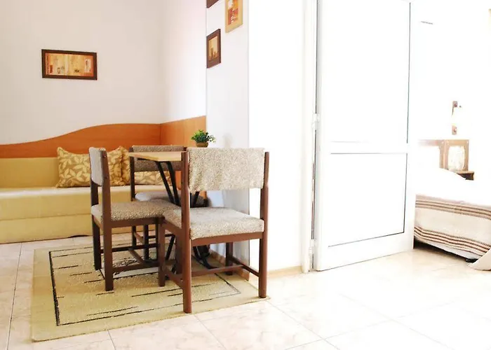 מלון Family Apolonia