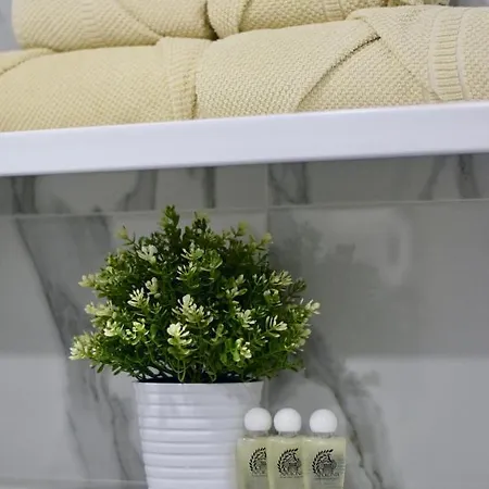 ホテル Family Apolonia