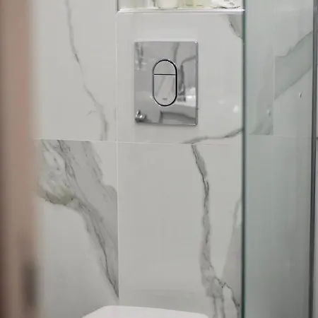 ホテル Family Apolonia