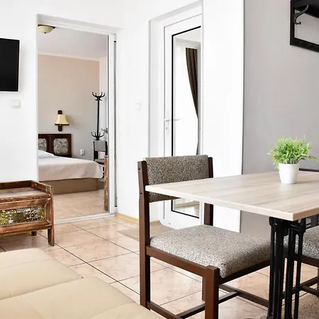 Hotel Family Apolonia