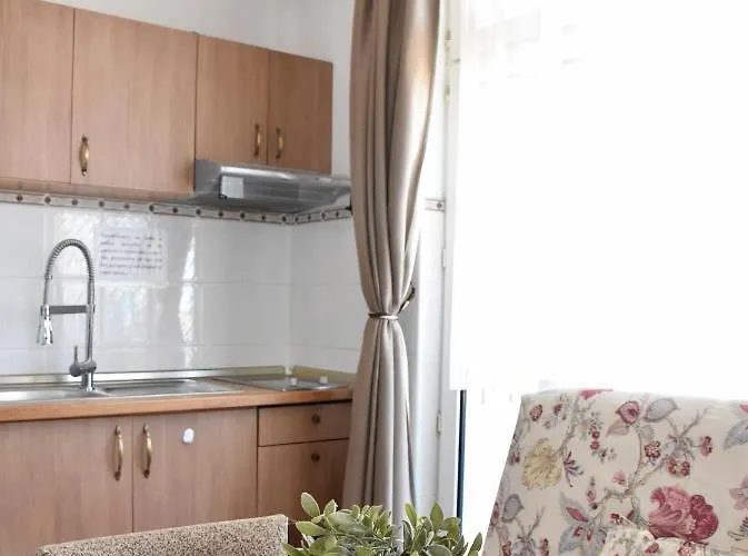 Family Apolonia Ξενοδοχείο 3*