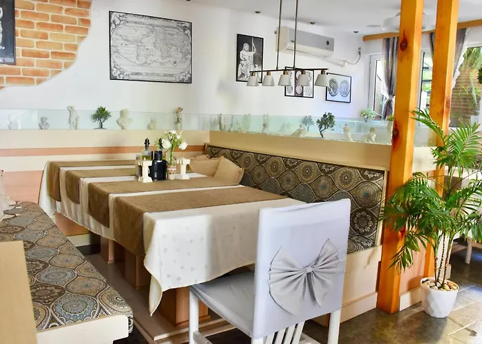 Family Apolonia Ξενοδοχείο 3*