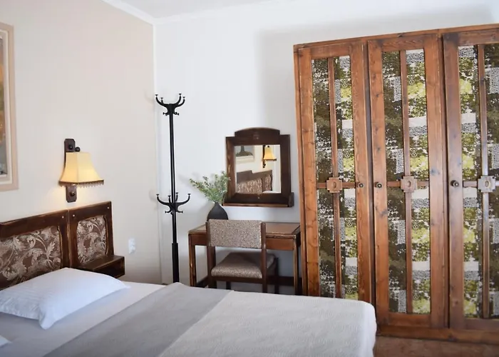 Family Apolonia Hotel 3*